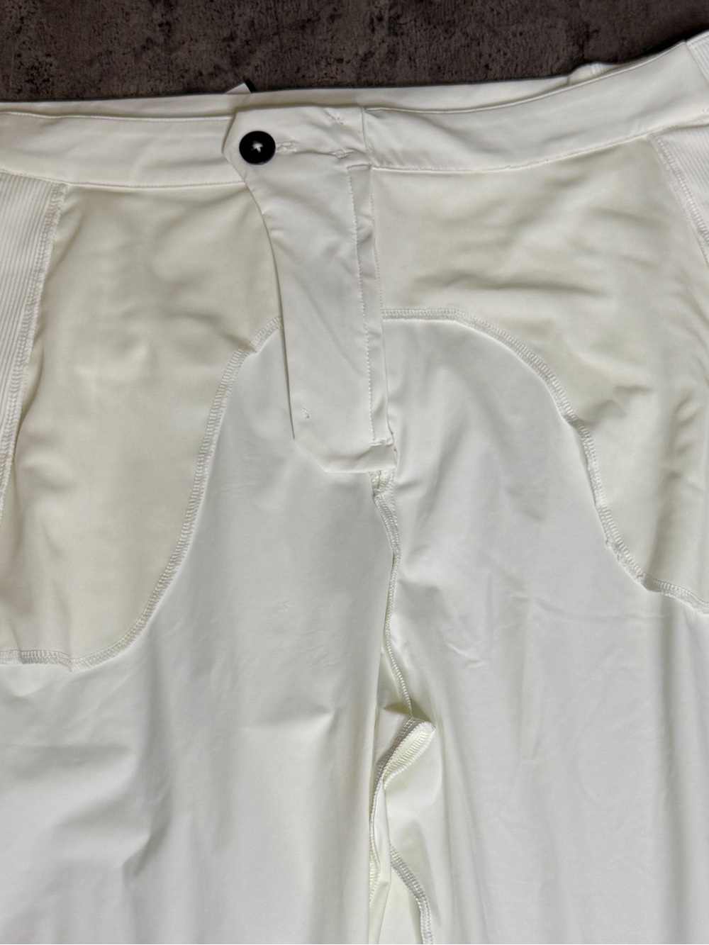 GREYSON THALOS TROUSER SIZE L COLOR DOVE NWT - Picture 9 of 14
